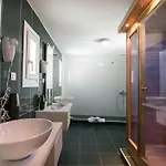Nefeli Hotell