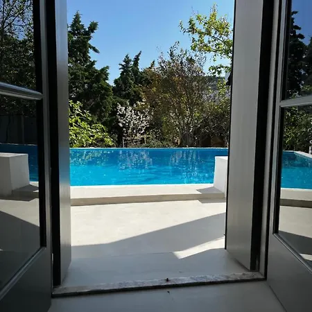 فندق Nefeli سكيروس