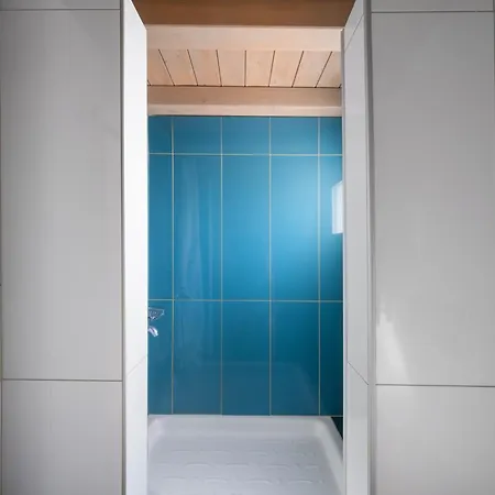 Nefeli 4* سكيروس