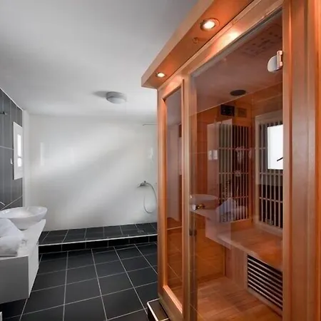 Nefeli 4* سكيروس